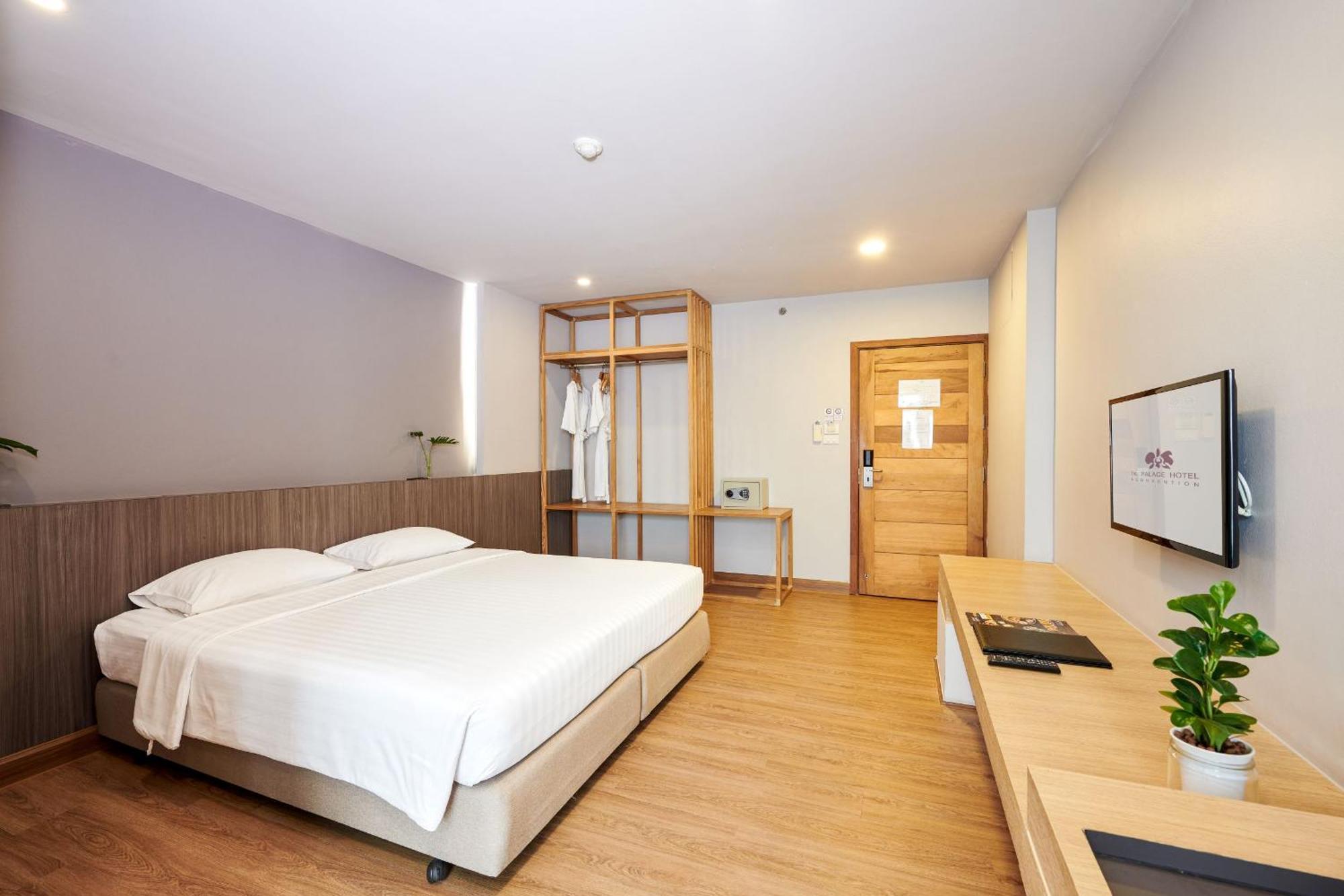 Tk Palace Hotel & Convention Банкок Екстериор снимка