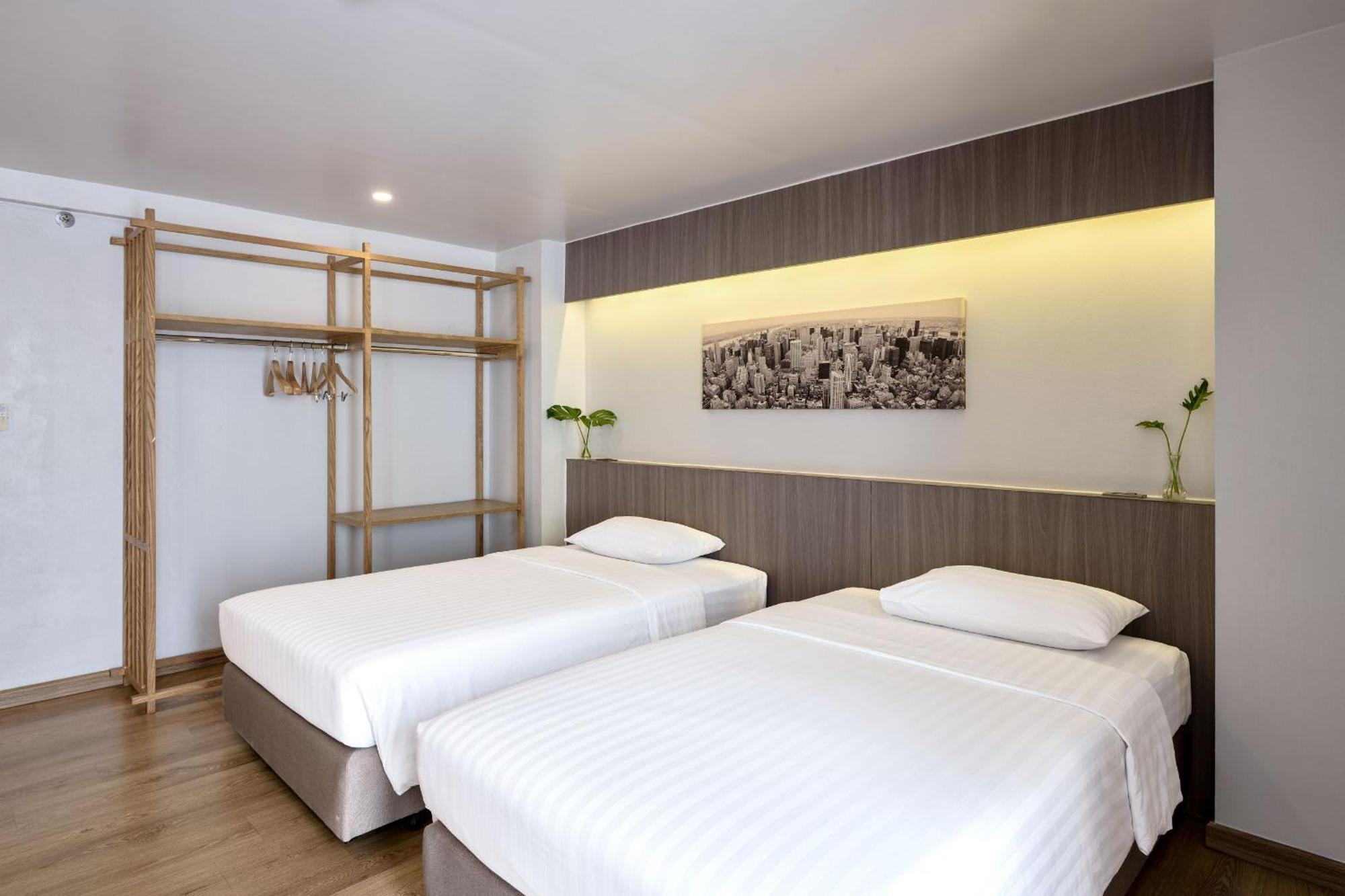 Tk Palace Hotel & Convention Банкок Екстериор снимка